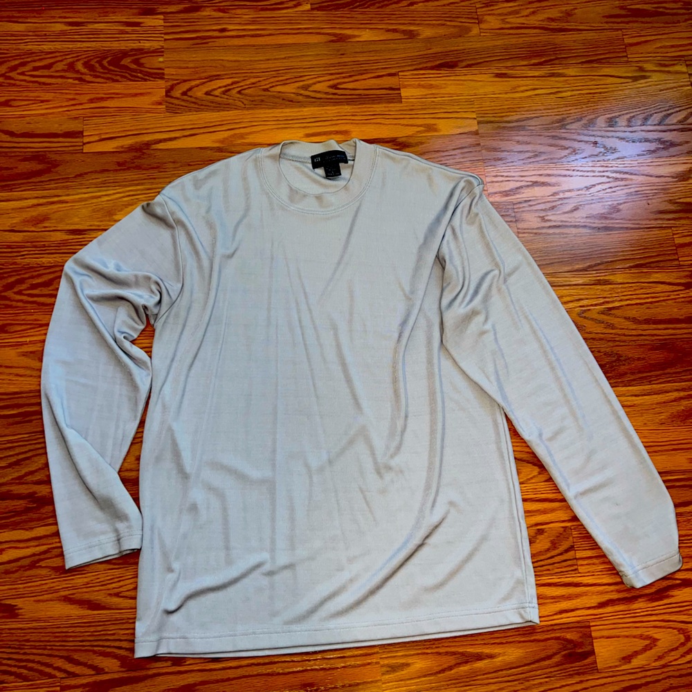 Men’s size L white shirt. by Milano Moda.